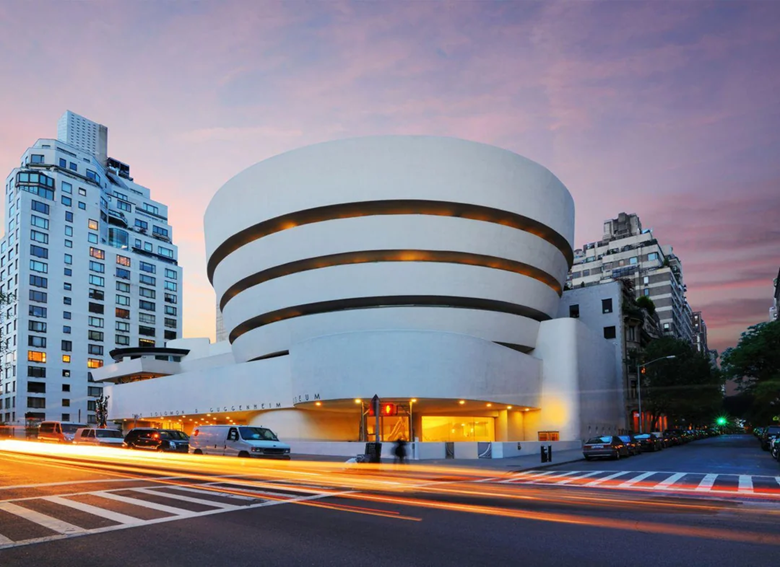 Facade of the Guggenheim Museum. The image is from: https://www.reddit.com/r/ArchitecturePorn/comments/10wqvbu/the_guggenheim_new_york_city_usa/